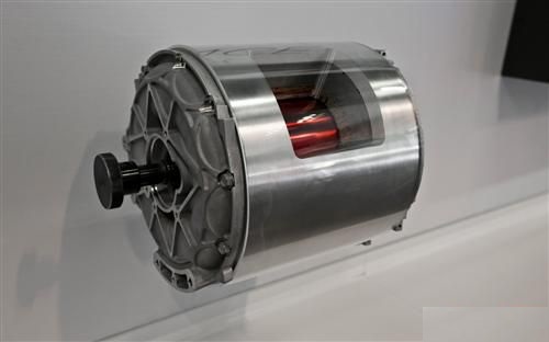 特斯拉用的是什么驅(qū)動電機？